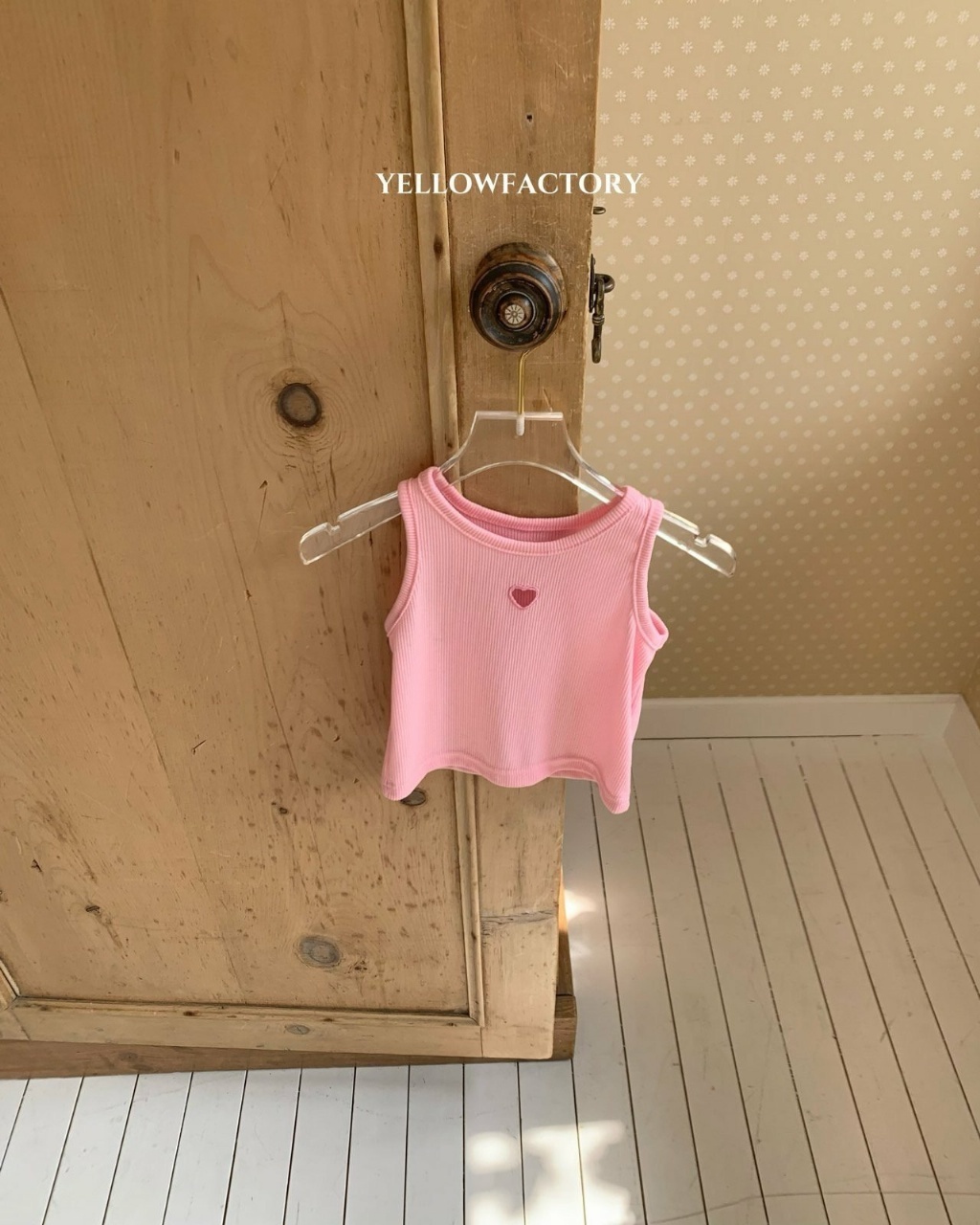 正韓夏Yellowfactory 三色鏤空愛心背心