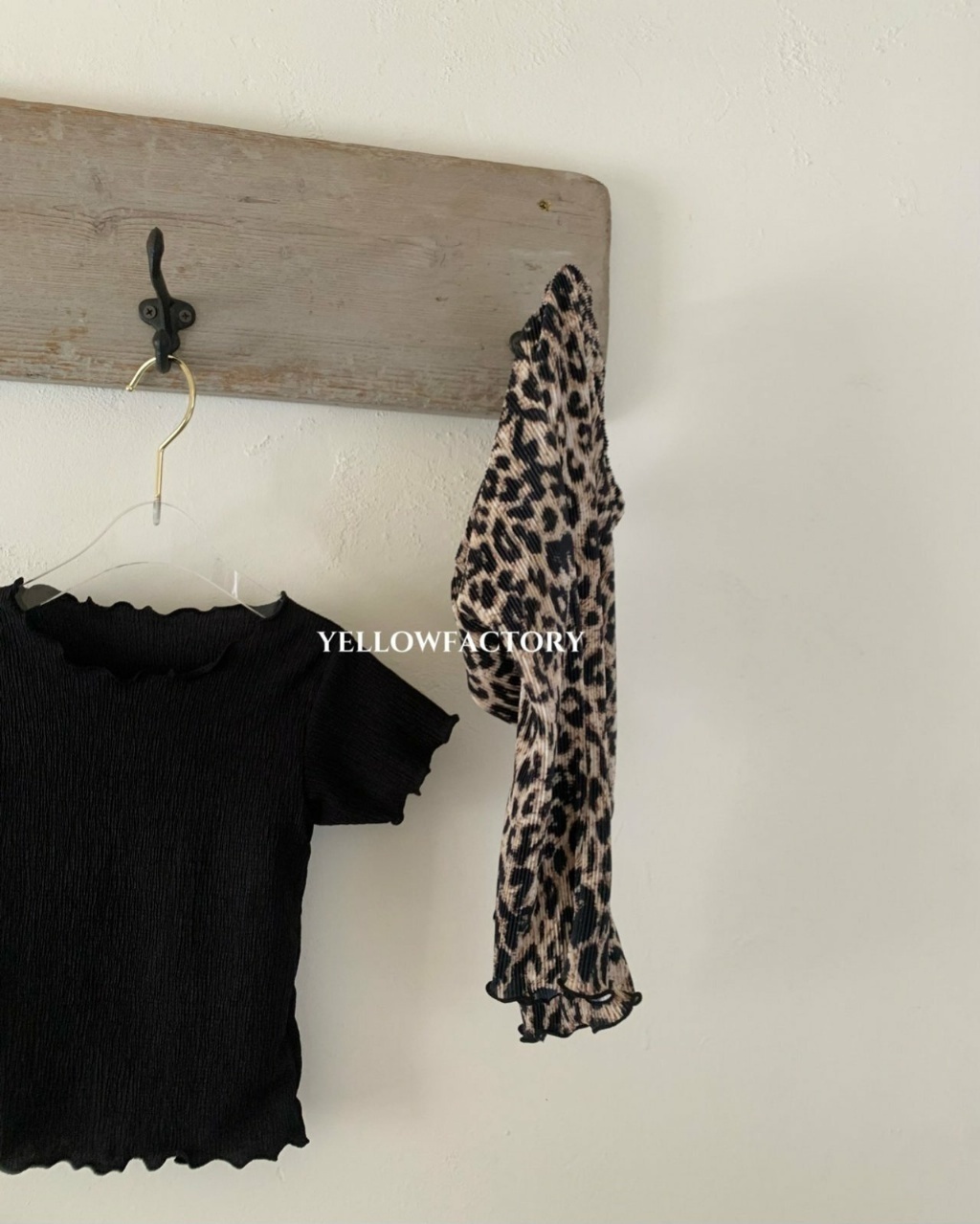 正韓夏Yellowfactory 三色優雅紋理捲邊上衣