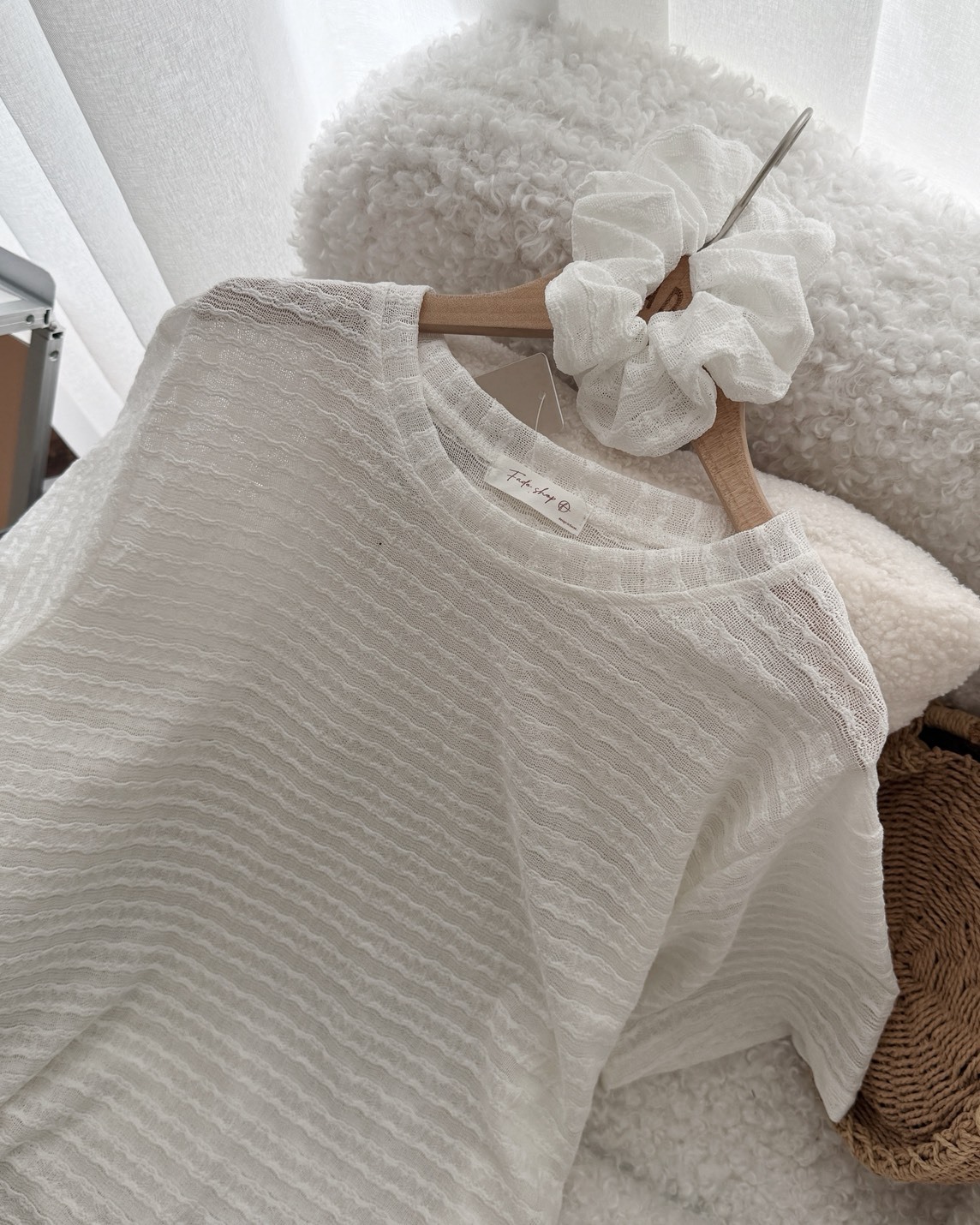 法朵Fado shop｜透膚綁繩短袖上衣(附大腸圈) 0315001 三色