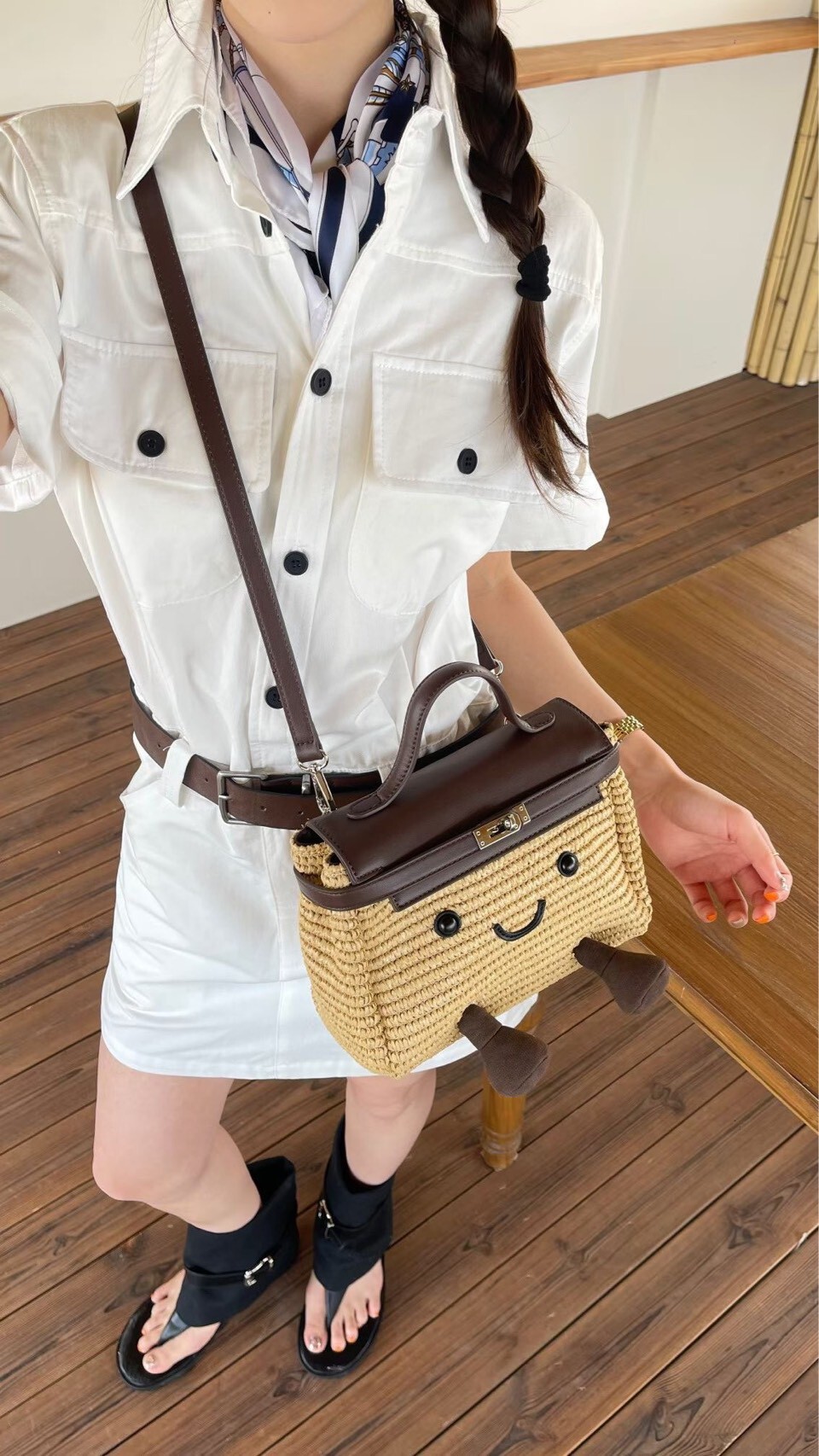 51225-笑臉凱莉草編包