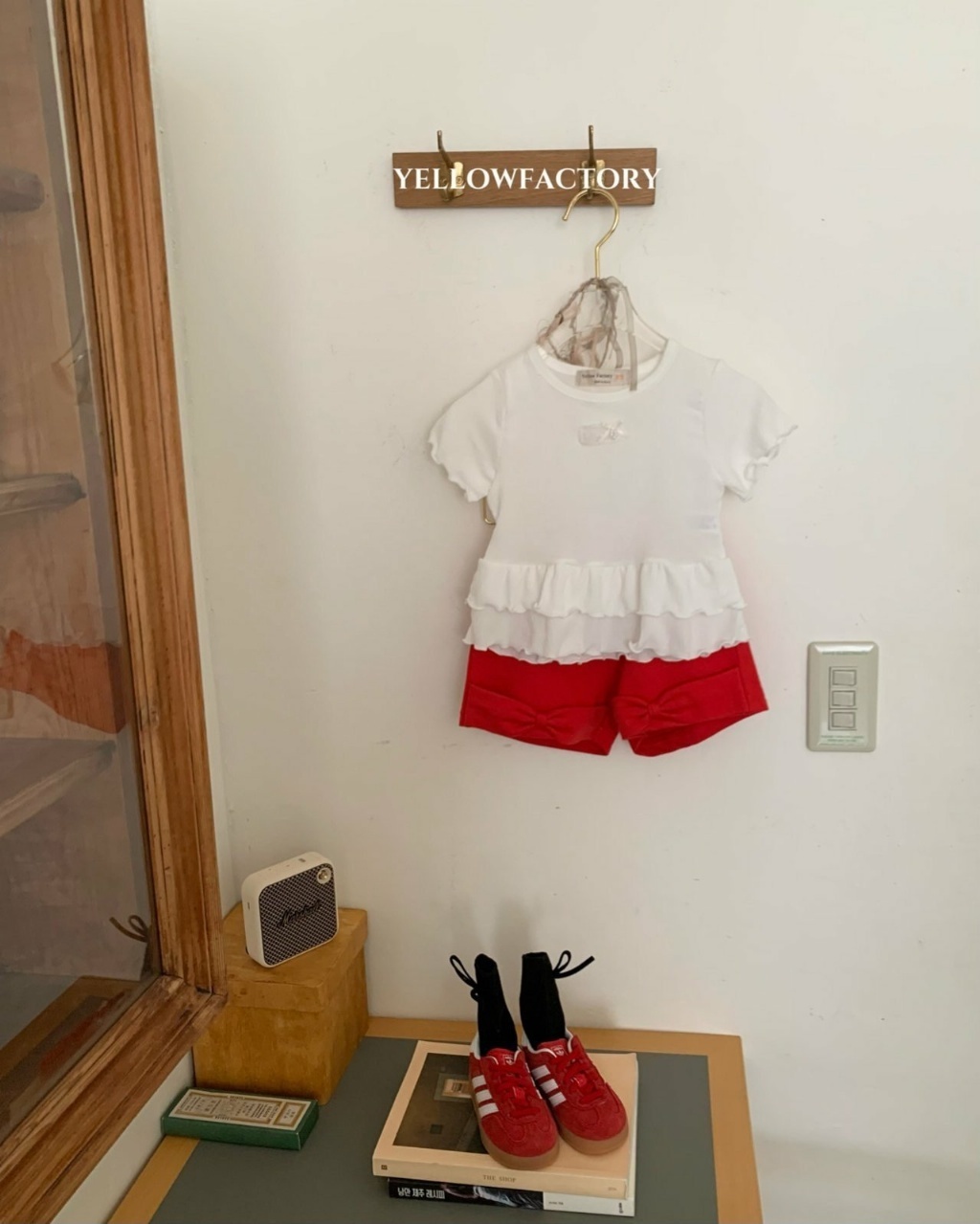 正韓夏Yellowfactory 兩色雙層花邊上衣