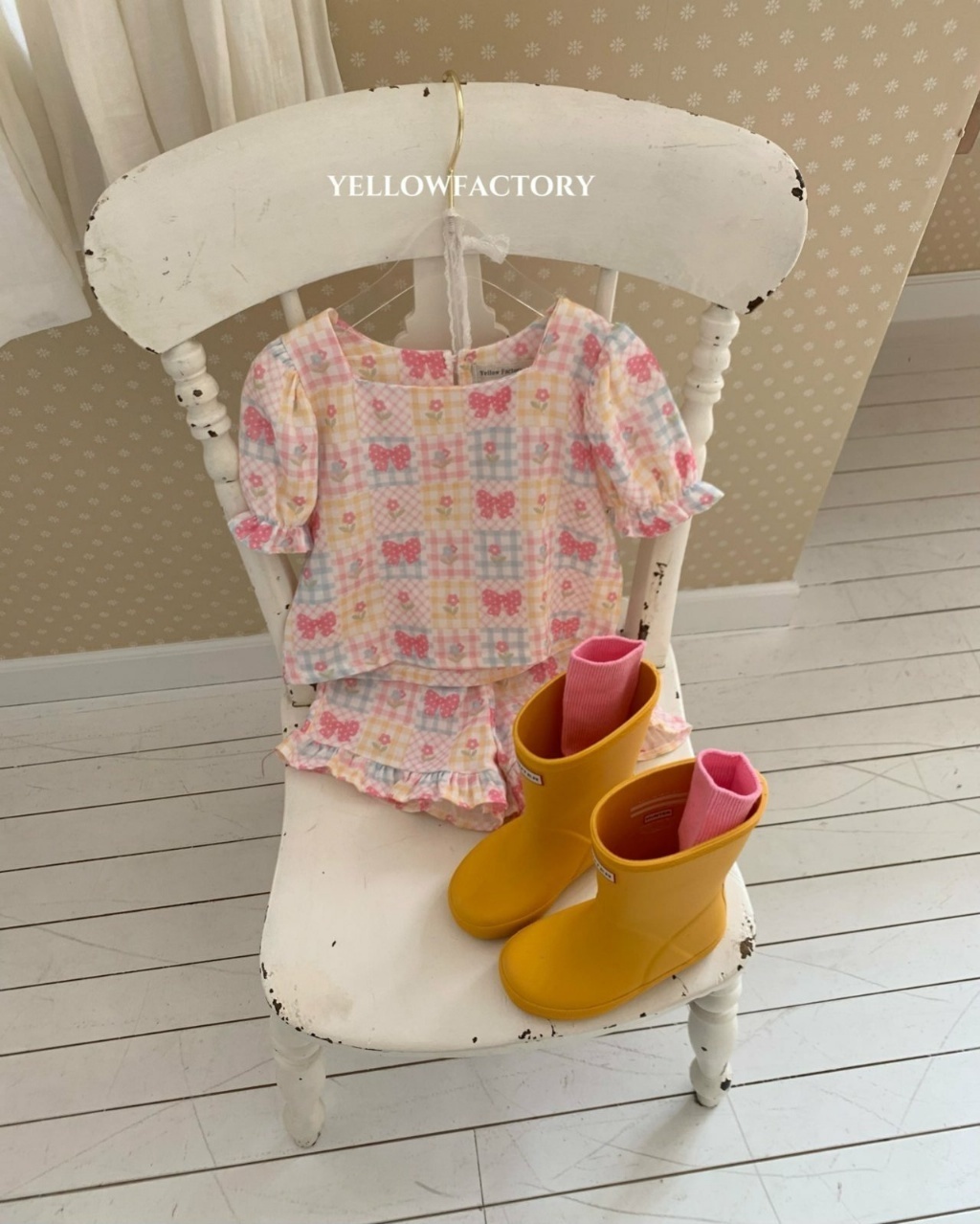 正韓夏Yellowfactory 兩色甜美娃娃袖上衣