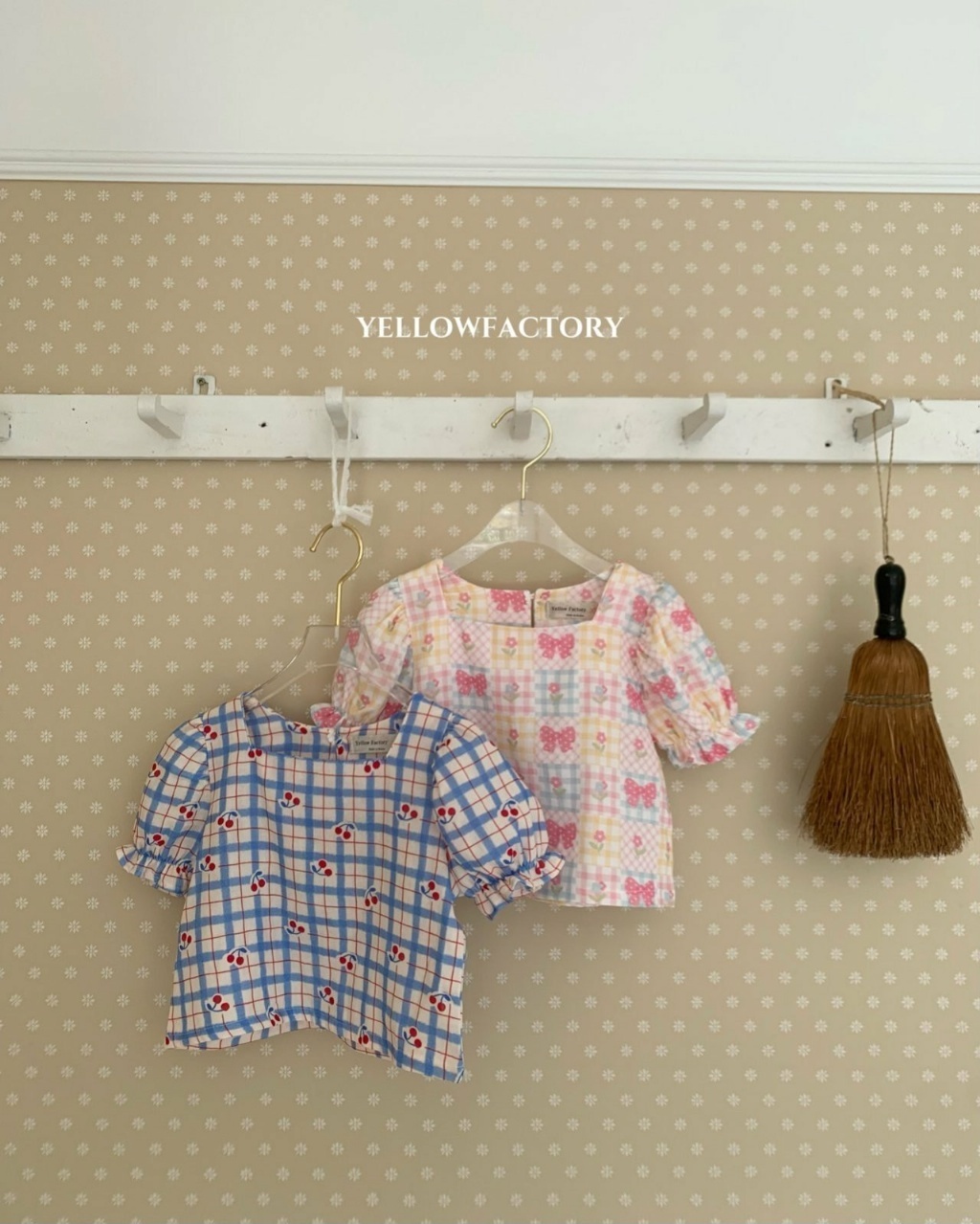 正韓夏Yellowfactory 兩色甜美娃娃袖上衣