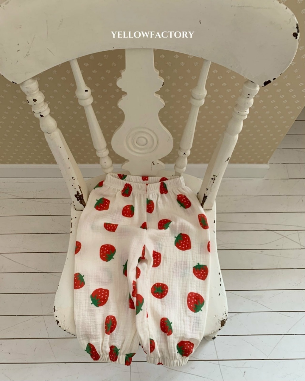 正韓夏Yellowfactory 草莓防蚊褲