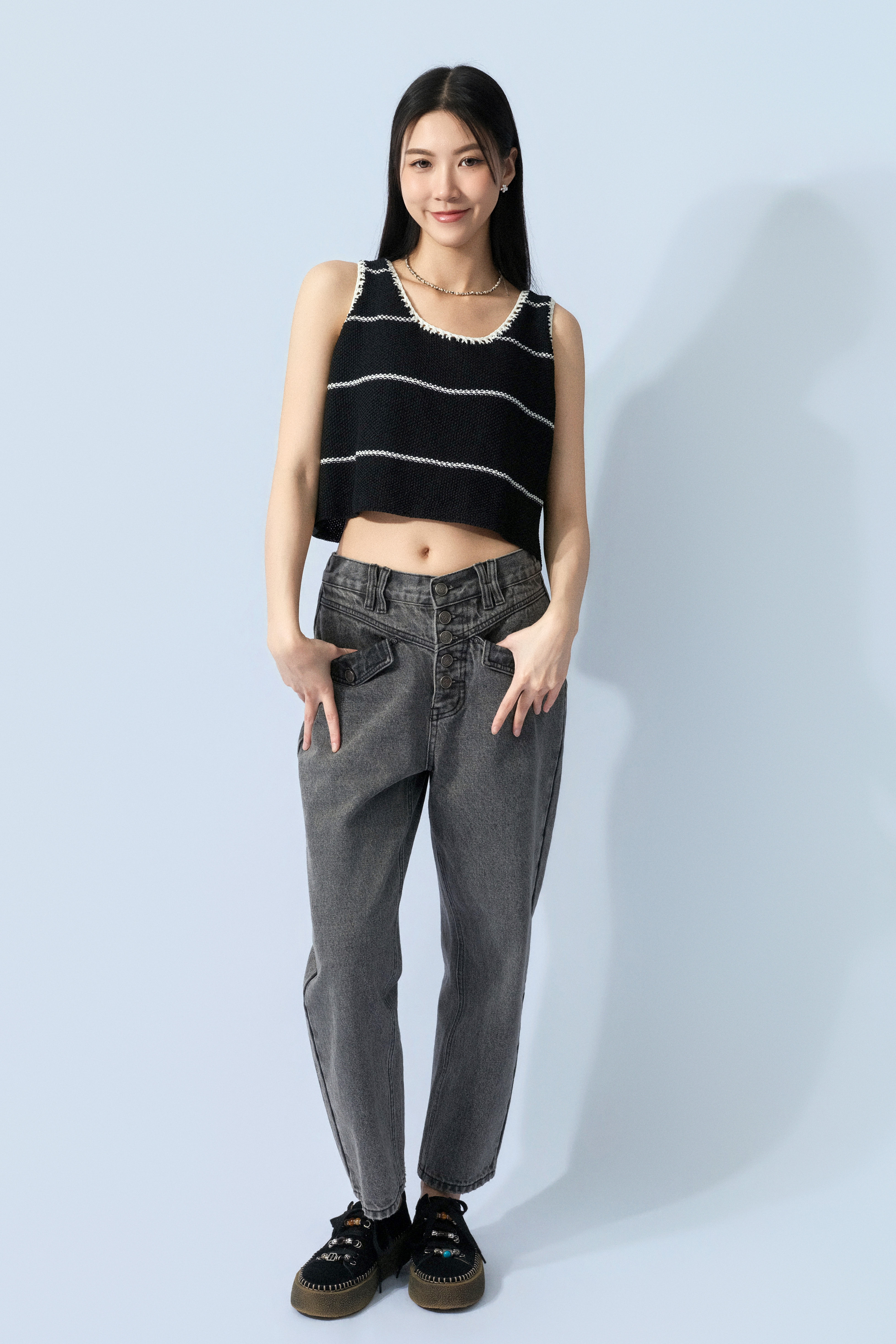 幼間織花手鈎邊短背心 (預購產品）