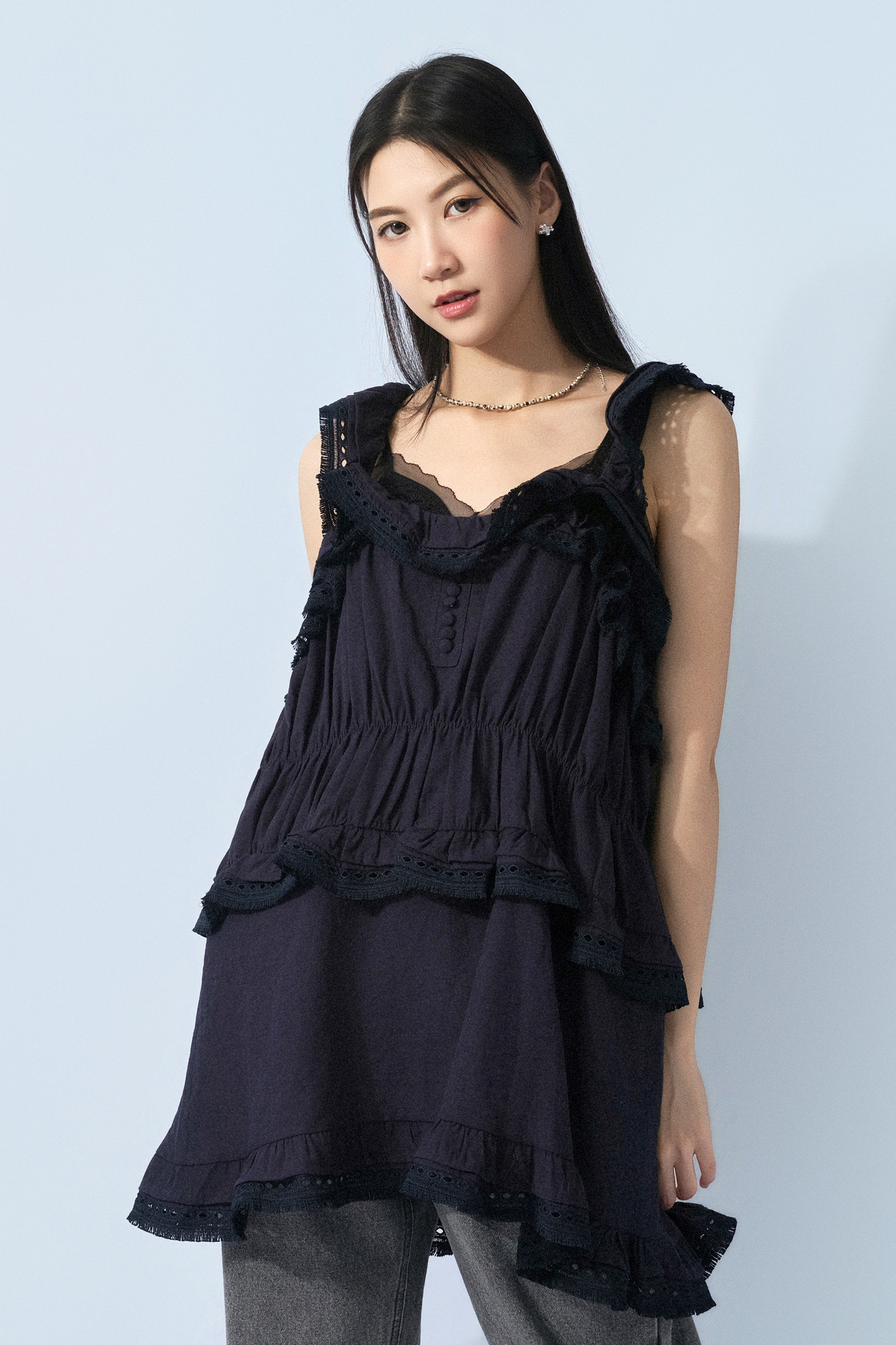 通花荷葉邊娃娃連身裙 (預購產品）