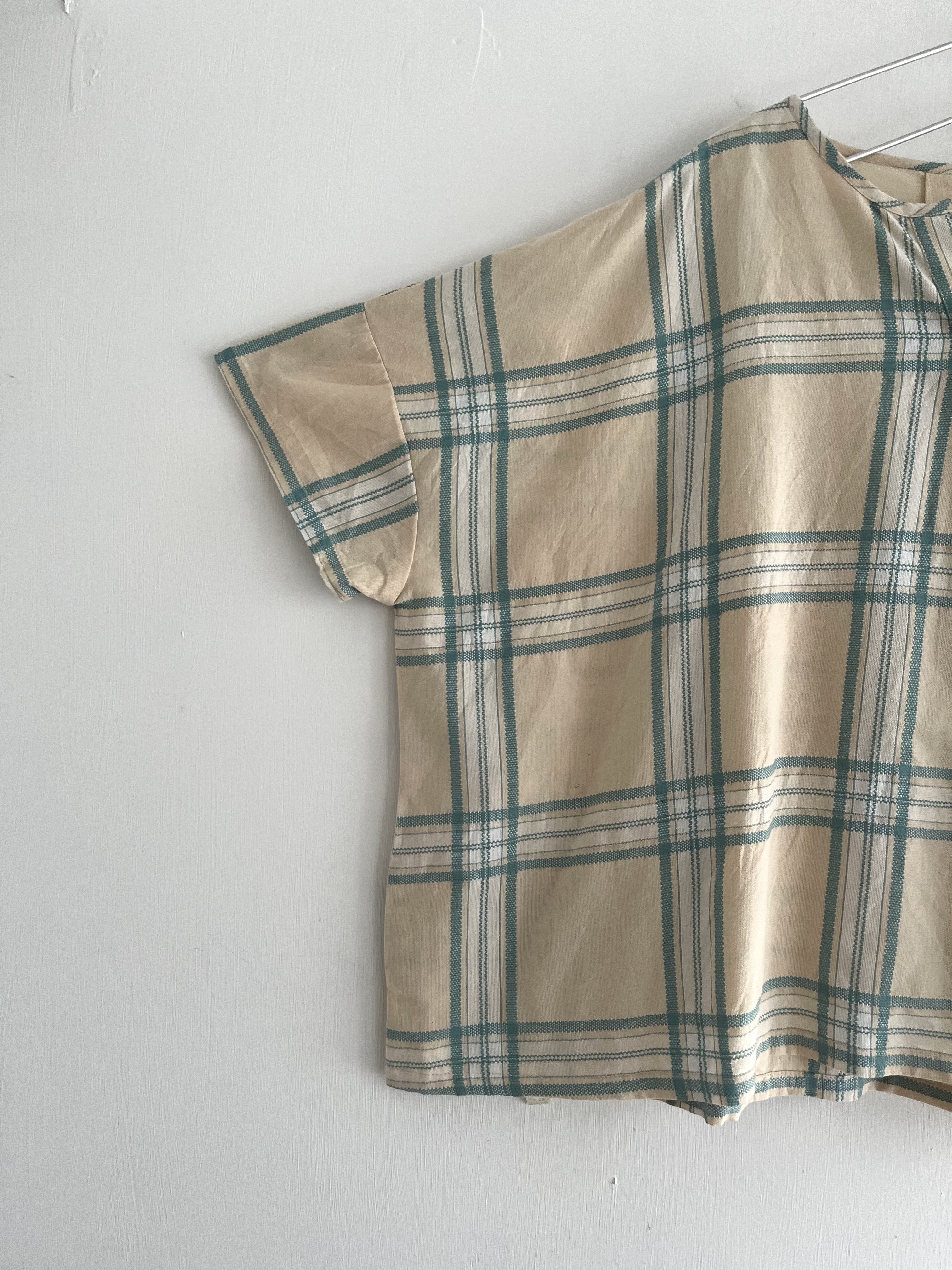 LUPILIEN米色格仔top