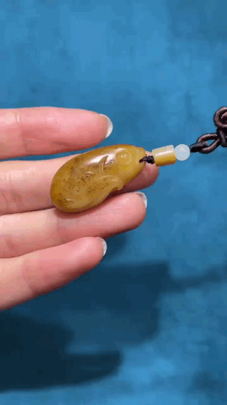 316229 和田玉籽料連年有餘