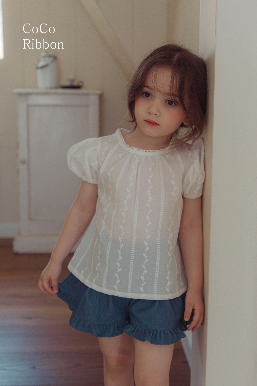 正韓夏cocoribbon 落葉微透膚上衣