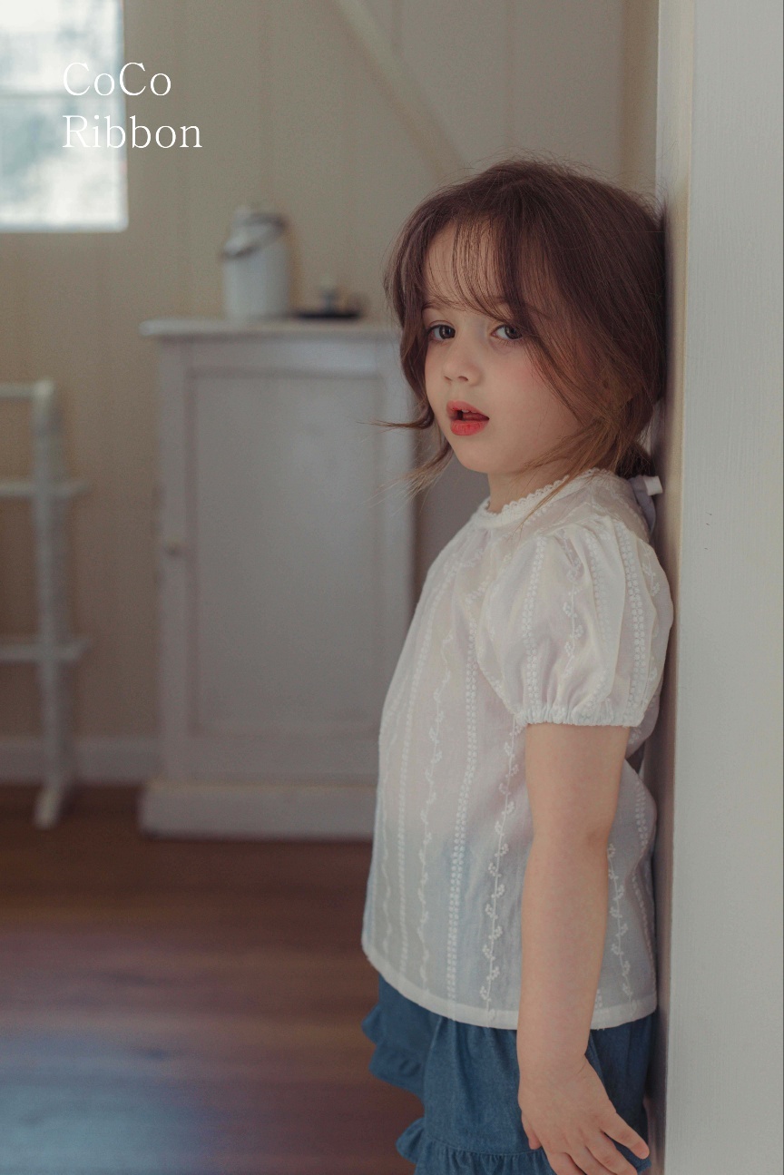 正韓夏cocoribbon 落葉微透膚上衣