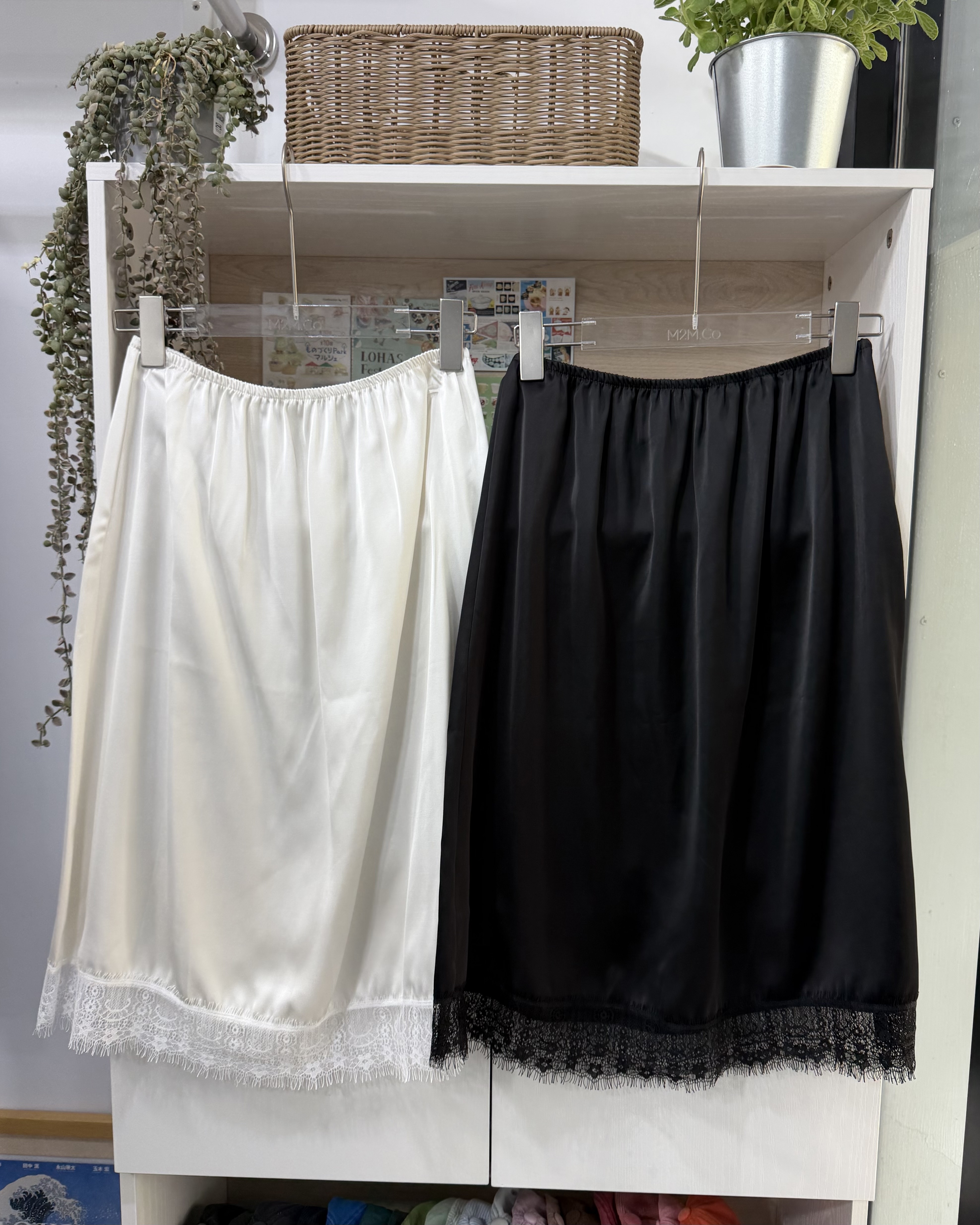 4月新品♥全橡筋腰Lace邊skirt