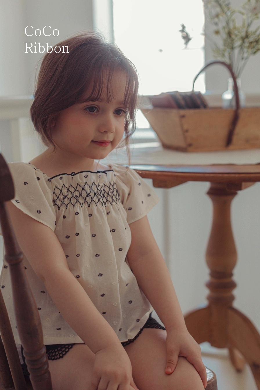 正韓夏cocoribbon 民俗風小花上衣
