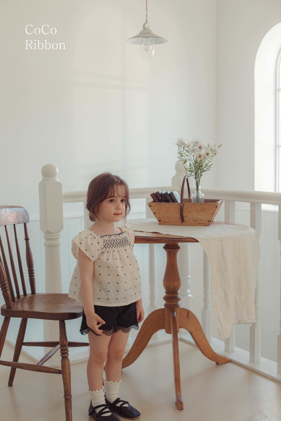 正韓夏cocoribbon 民俗風小花上衣