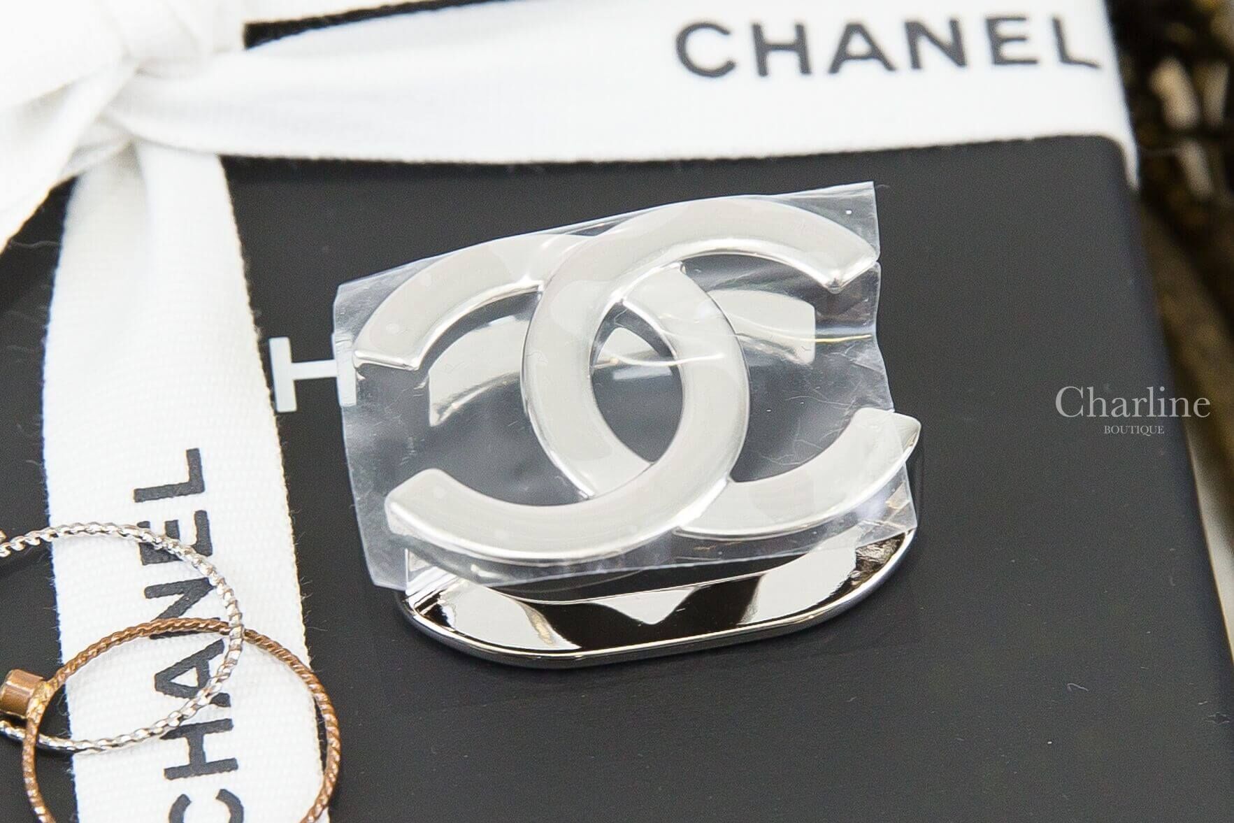 Chanel Scarf Ring 銀色CC圍巾扣環