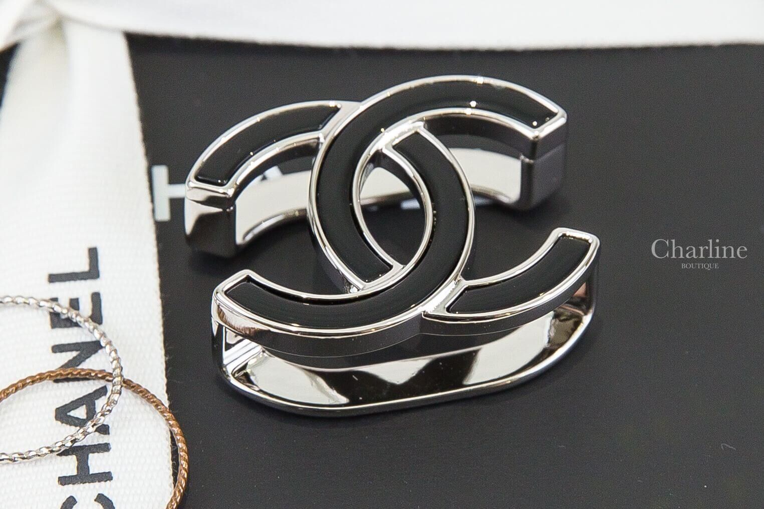 Chanel Scarf Ring 黑色CC銀色邊框圍巾扣環