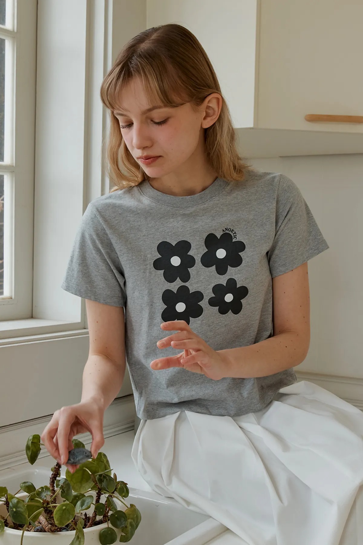 ANOETIC ANC FLOWER COMBI T-SHIRT
