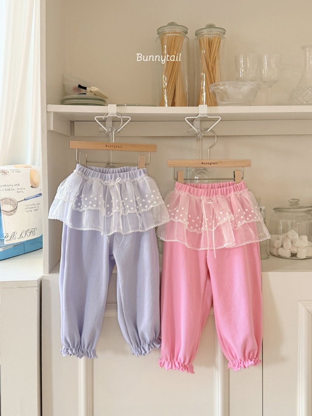 正韓夏bunnytail 點點蕾絲縮口褲