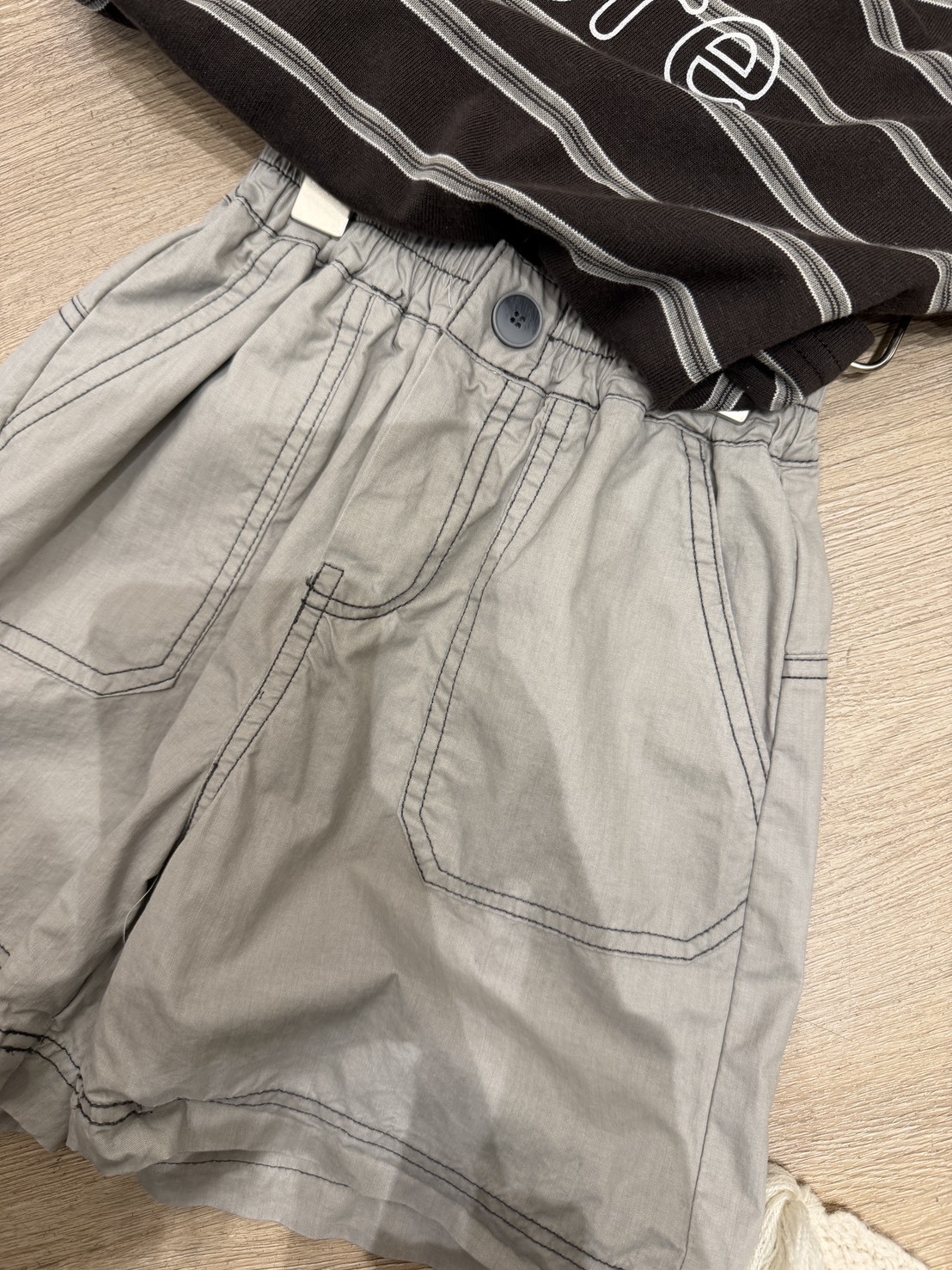 W033刷刷材質車線短褲