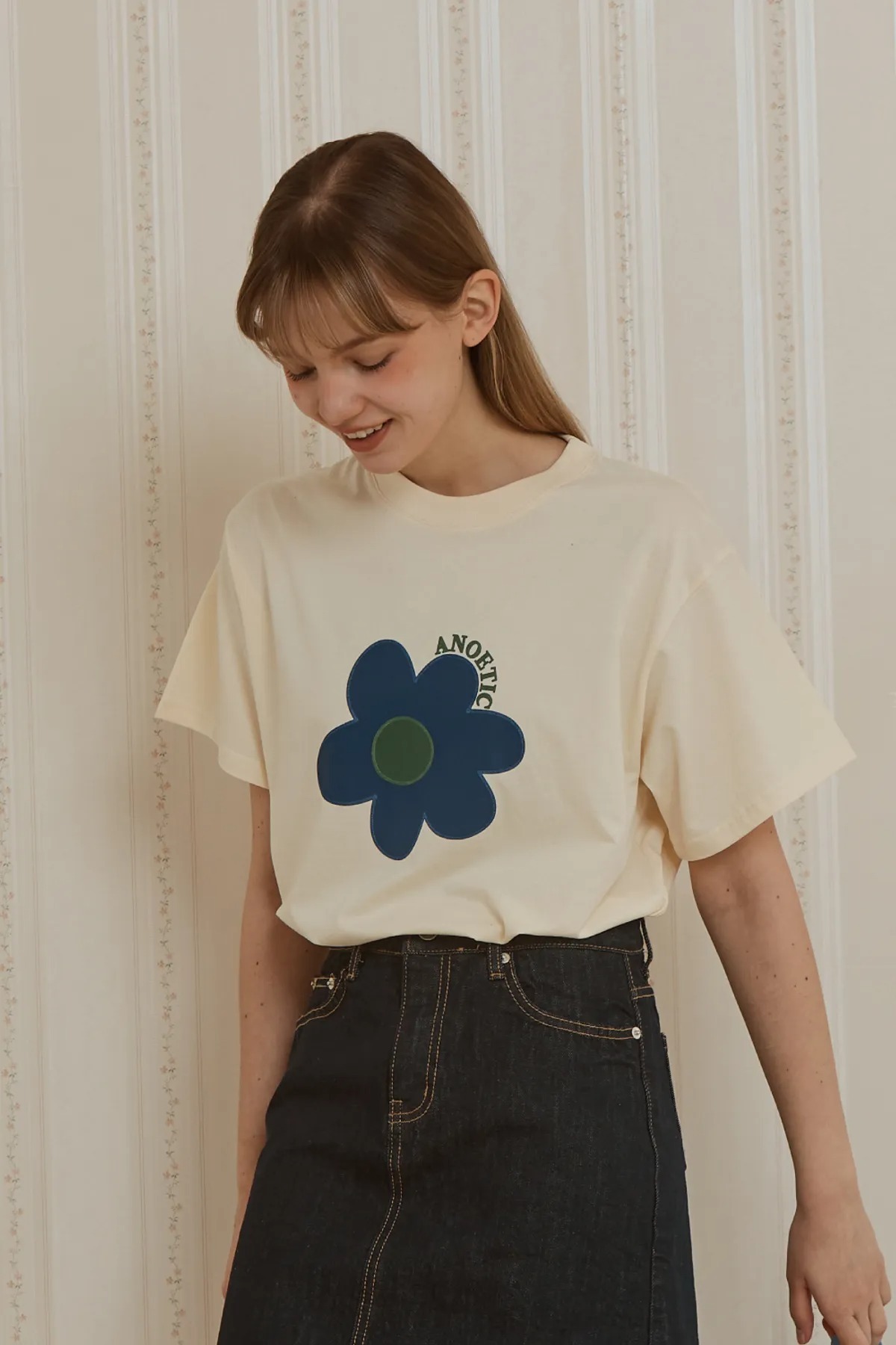 ANOETIC ANC FLOWER PIECE T-SHIRT