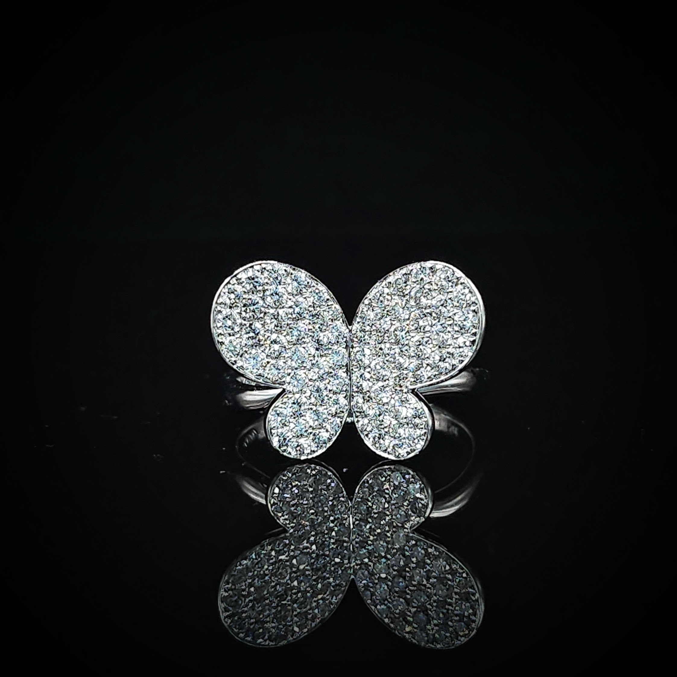 全新18K白金1卡15份鑽石戒指