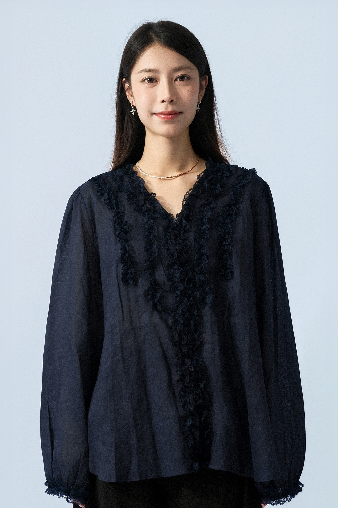 蕾絲花邊領薄棉上衣 (預購產品）