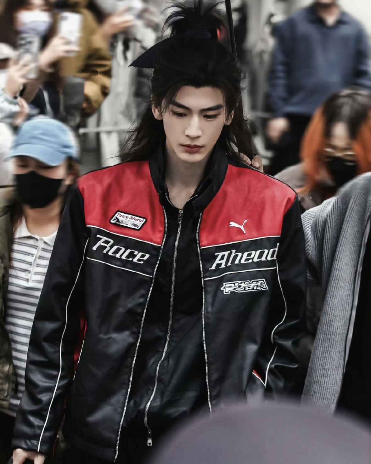 <張凌赫片場同款>Puma Race Ahead 賽車風 立領 皮革 夾克 外套 黑紅