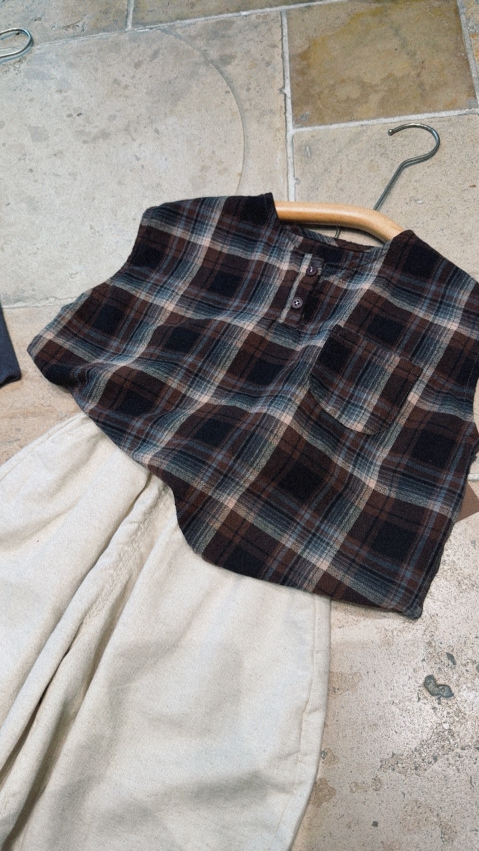 OT2622 棉麻格紋口袋背心