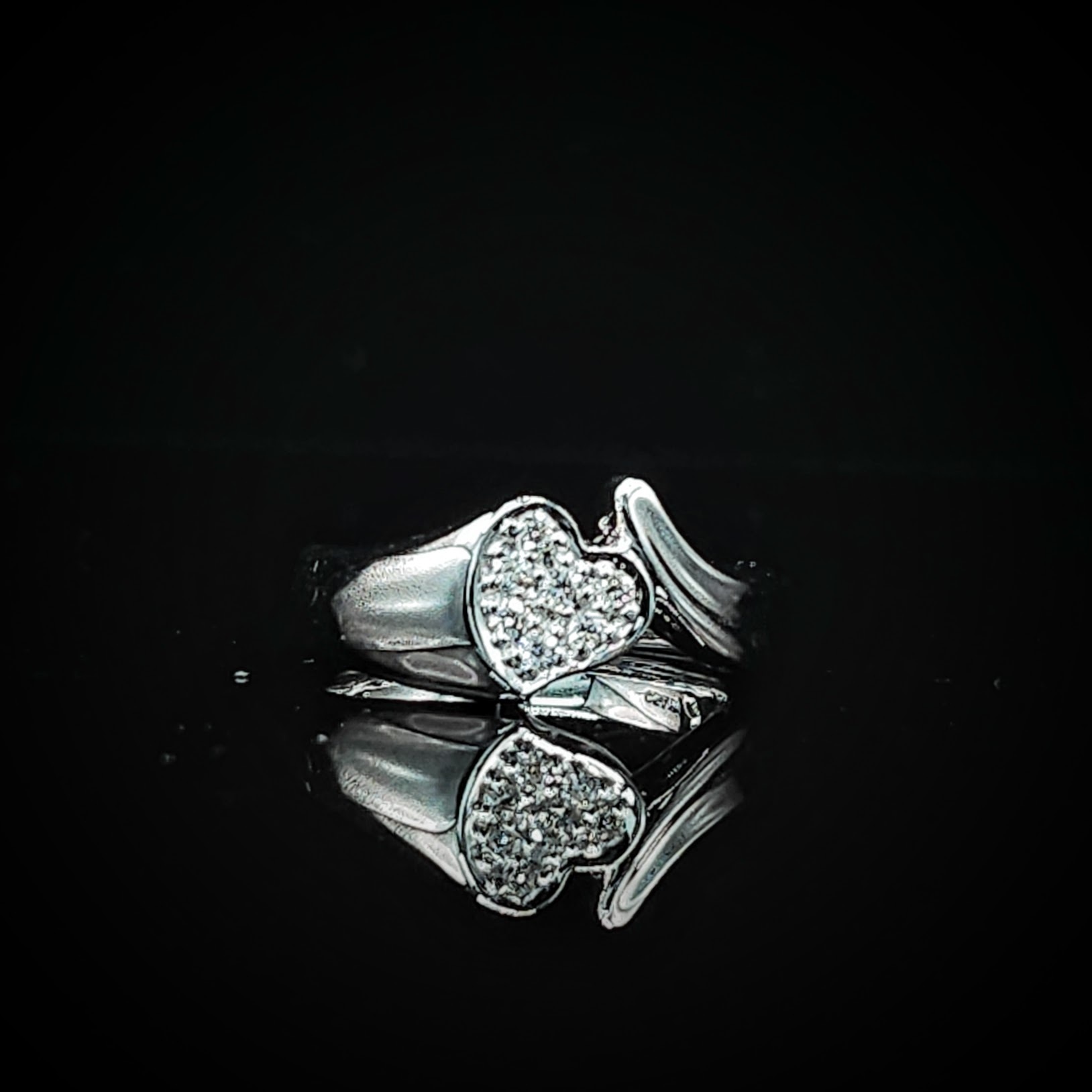 全新18K白金8份鑽石戒指