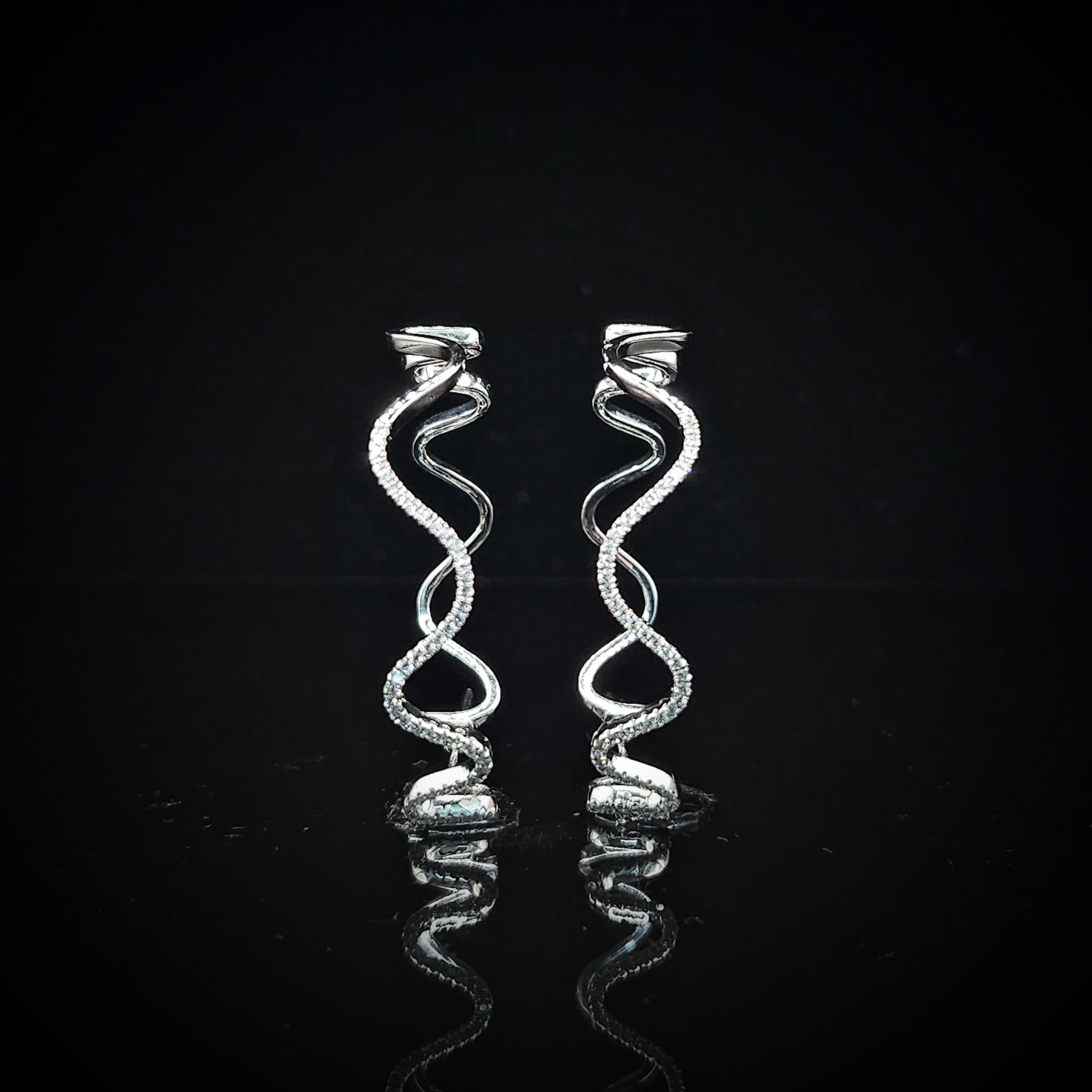 全新18K白金46份鑽石圈耳環