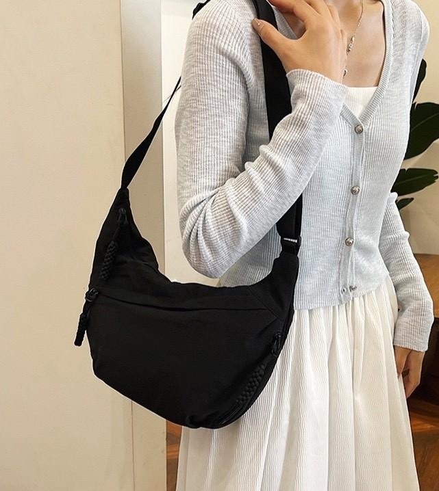 編織拉鍊造型尼龍包