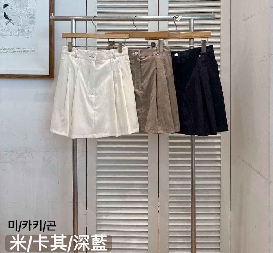 F58 腰25-34 HIP41 長16 $449 (一口價)