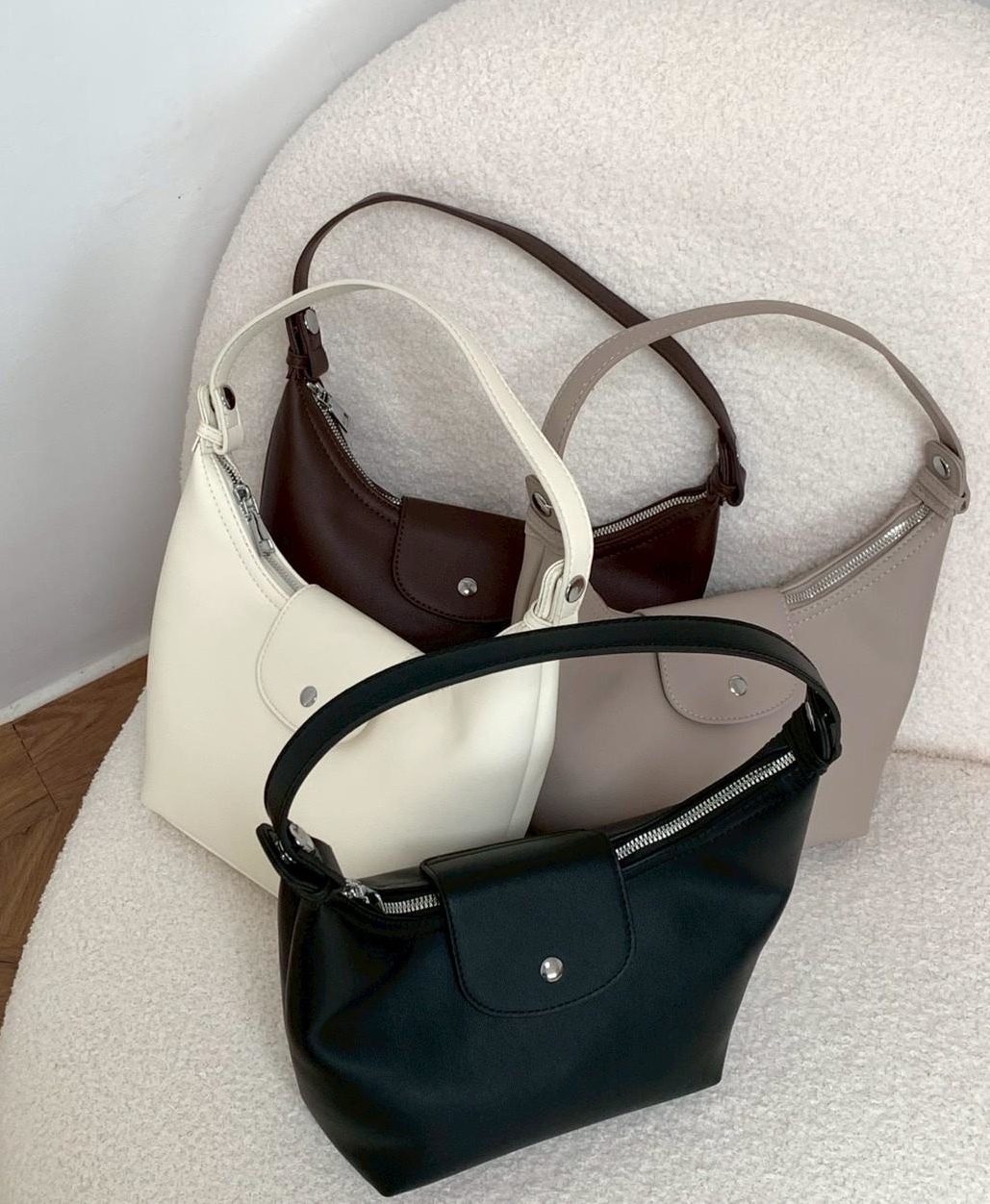 單肩皮革月牙腋下包