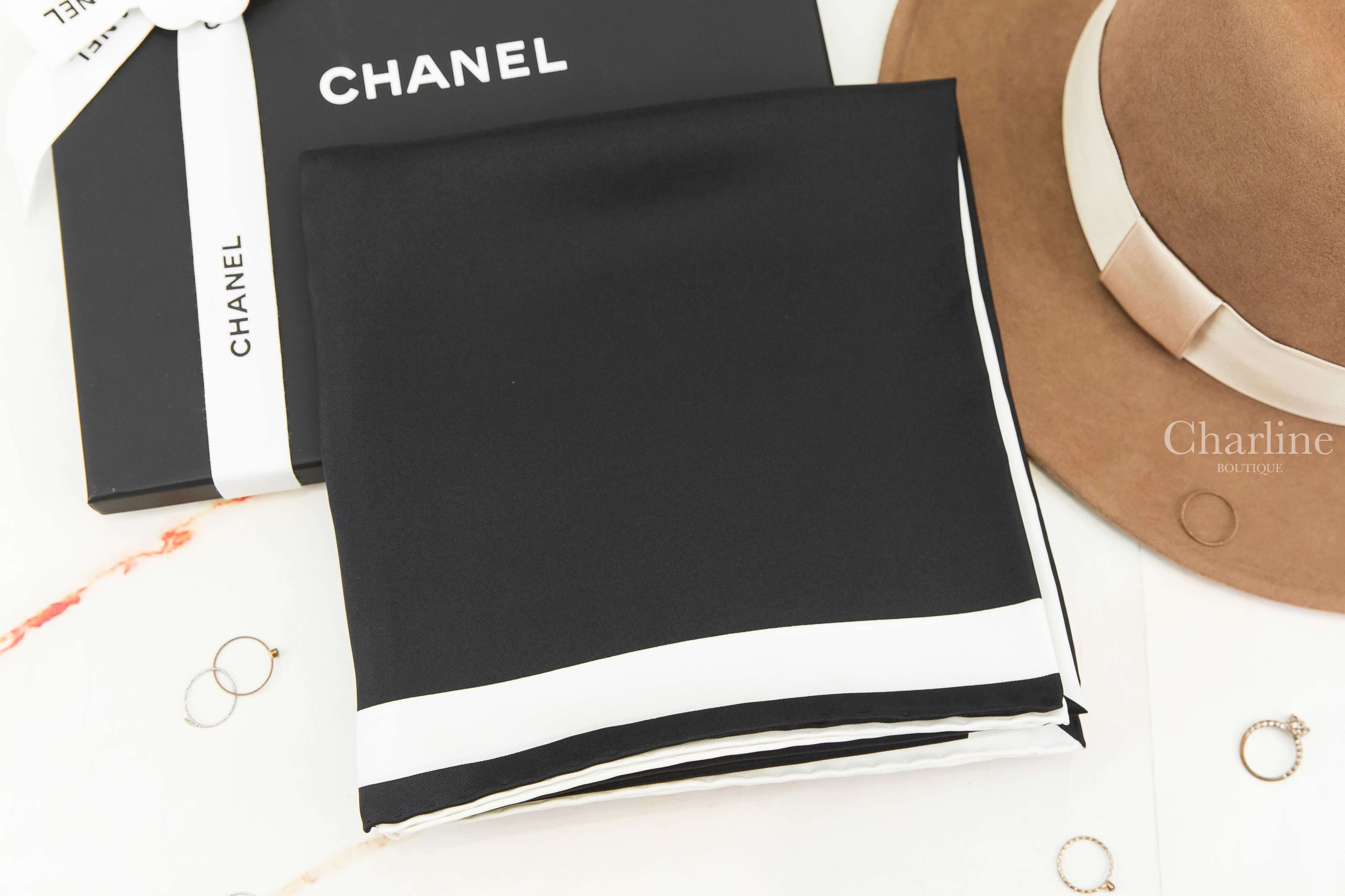 Chanel Square Scarf 黑白拼色CC真絲方巾-Charline Boutique 精品代購