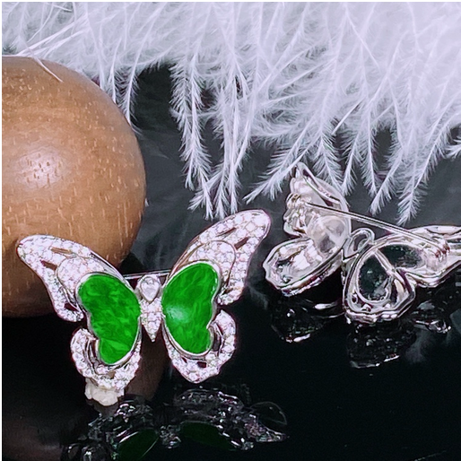 0401gz27-翡翠-銀鑲蝴蝶胸針吊墜兩用（A27）
