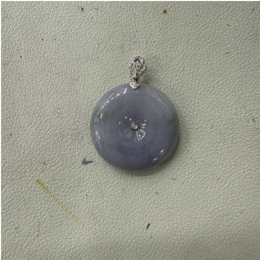 0401gz45-翡翠-18K白飄花紫扣（A45）