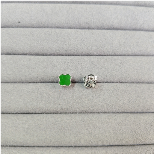 0401gz52-翡翠-銀鑲小四葉草耳釘（A52）