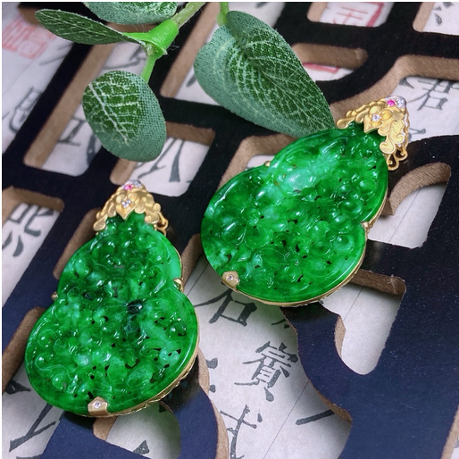 0401gz64-翡翠-18K黃飄花葫蘆（A64）