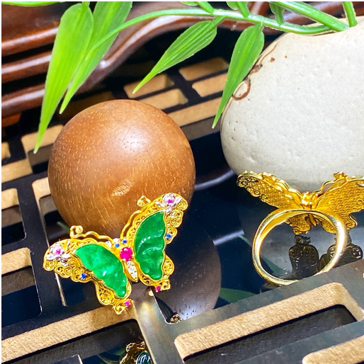 0401gz72-翡翠-S925銀鑲幹青翡翠蝴蝶戒指（A72）