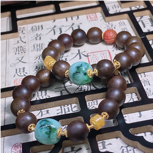 0401gz74-翡翠-13mm翡翠南紅蜜蠟沉香手鏈（A74）