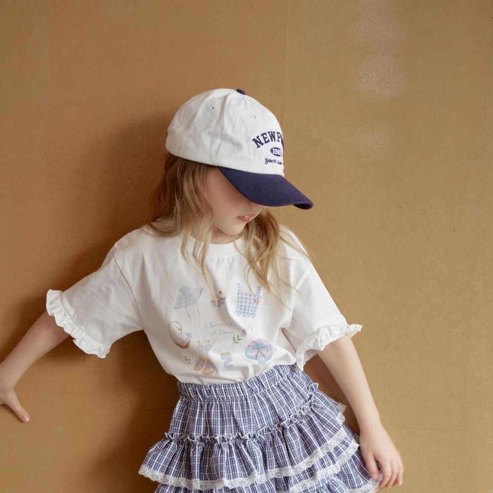 90-130 ANN 荷葉袖可愛印花上衣 2色