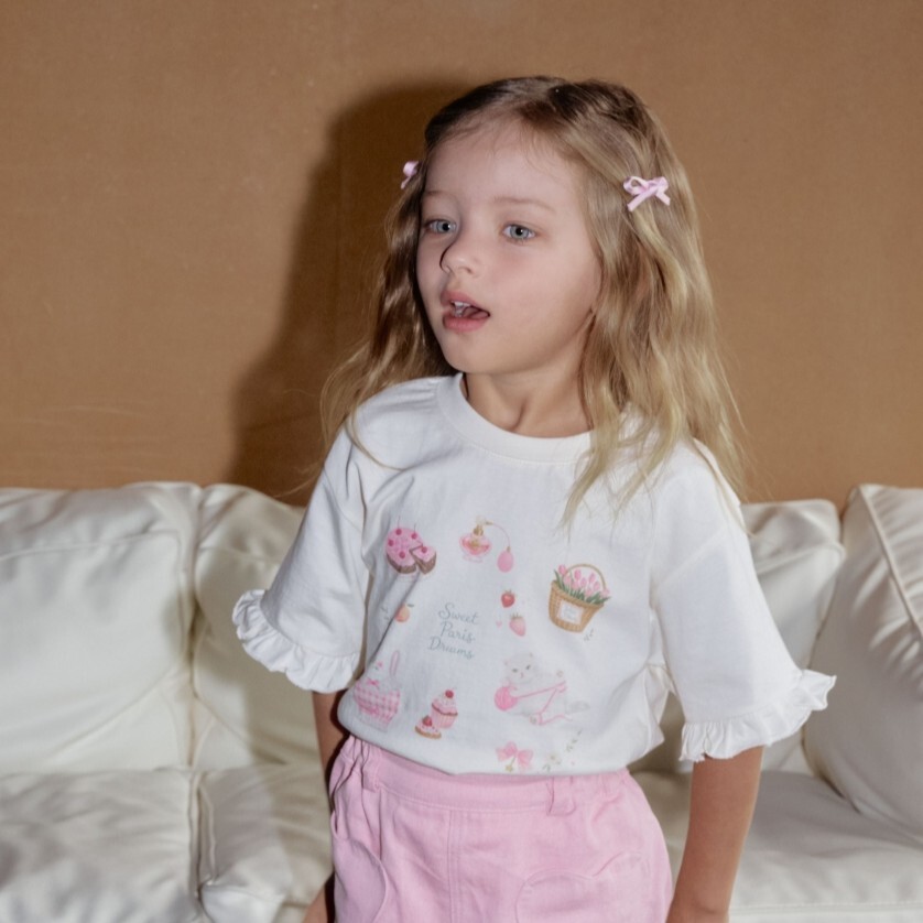 90-130 ANN 荷葉袖可愛印花上衣 2色