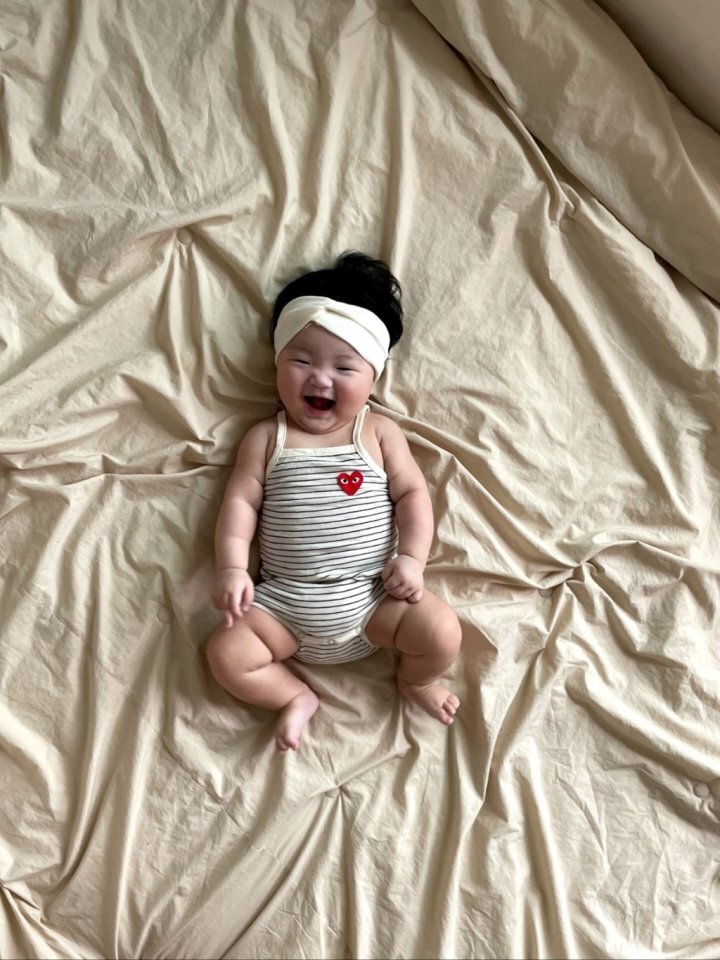 正韓夏Moran 兩色愛心條紋包屁衣