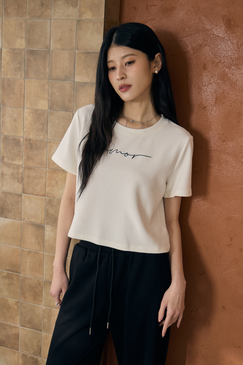 字母刺繡坑條上衣