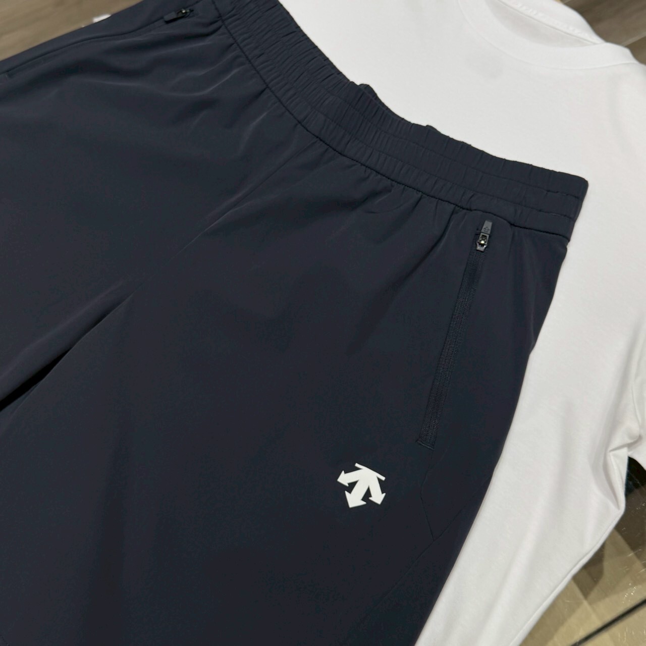 Descente 迪桑特 訓練酷涼短褲 SR213TKH41-M