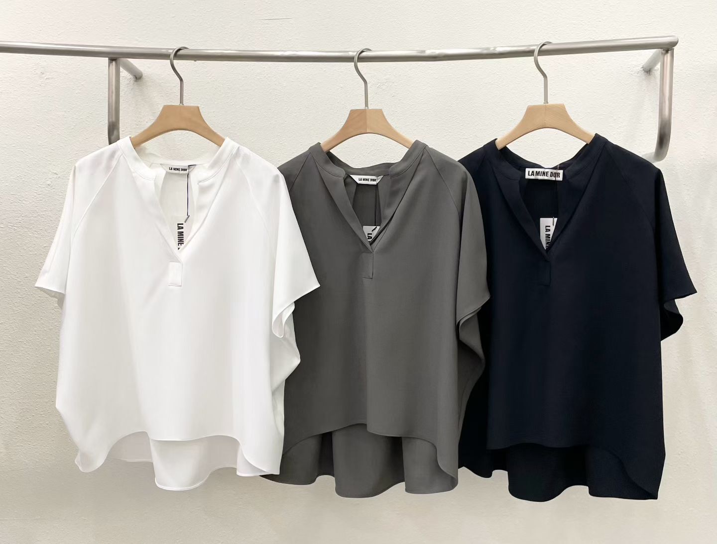 LA6002 前短後長開V領雪紡上衣