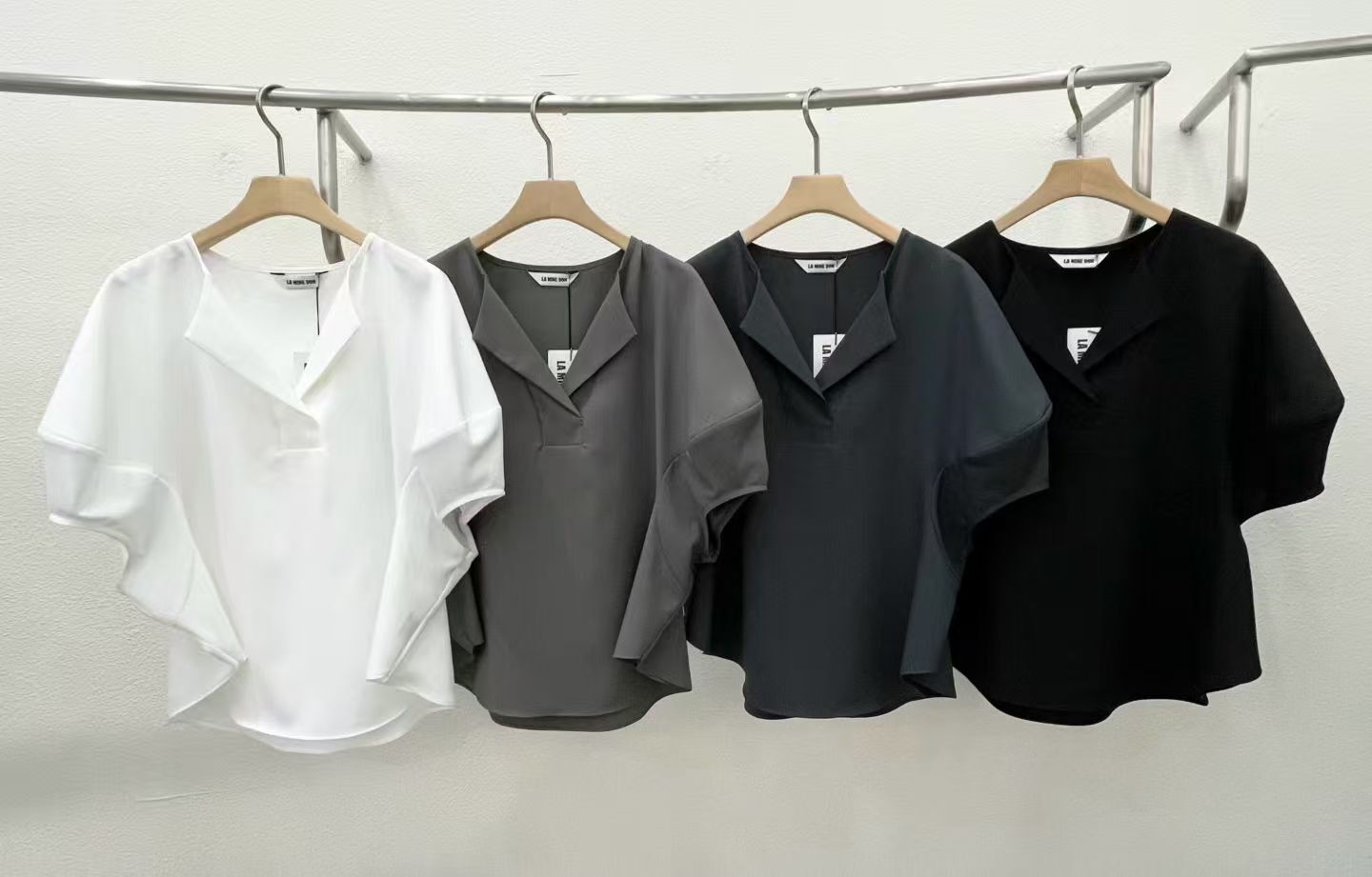 LA6007 飄飄開領氣質上衣