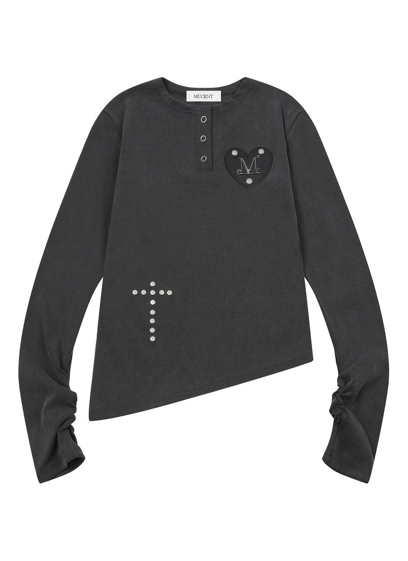 【 4/19收單 】MUCENT ZEND 愛心金屬牌 不對稱長袖上衣 韓國