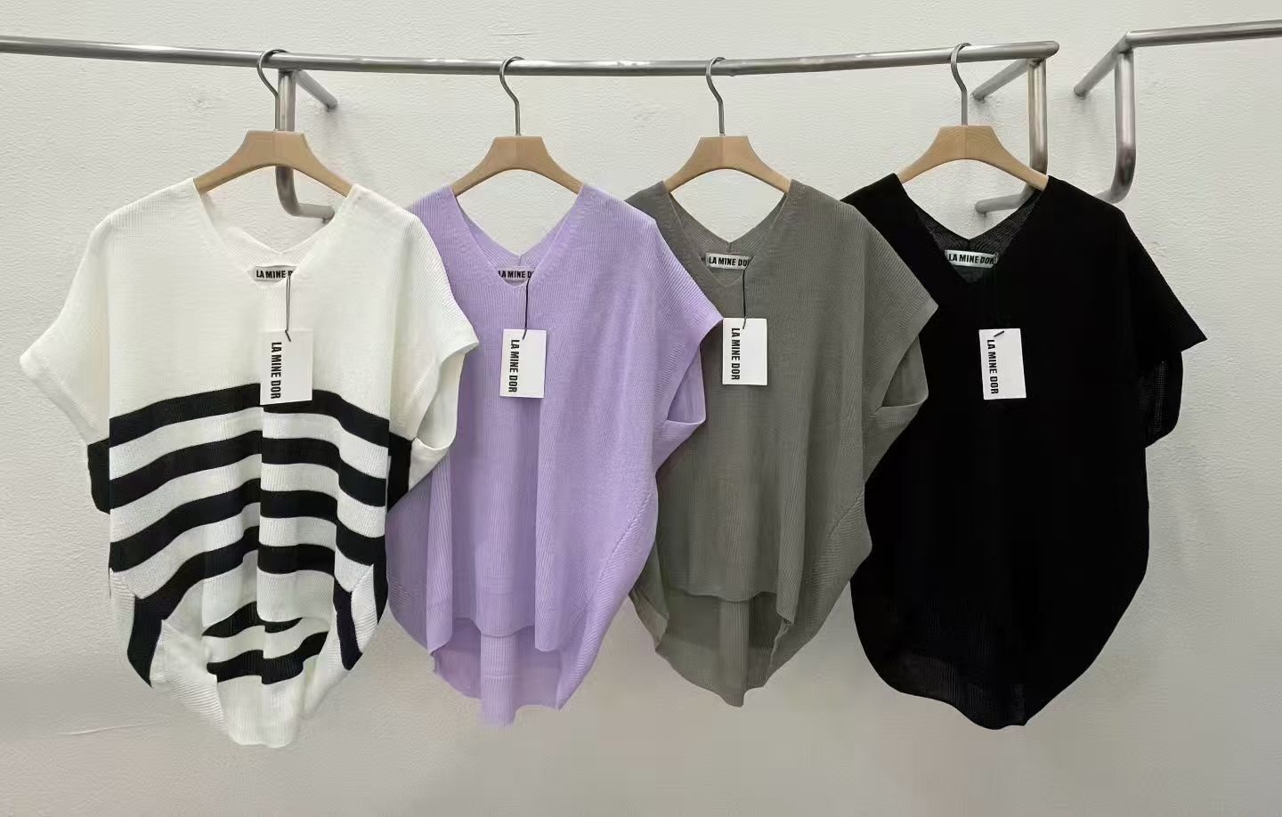 LA6011 V領前短後長飛飛袖上衣