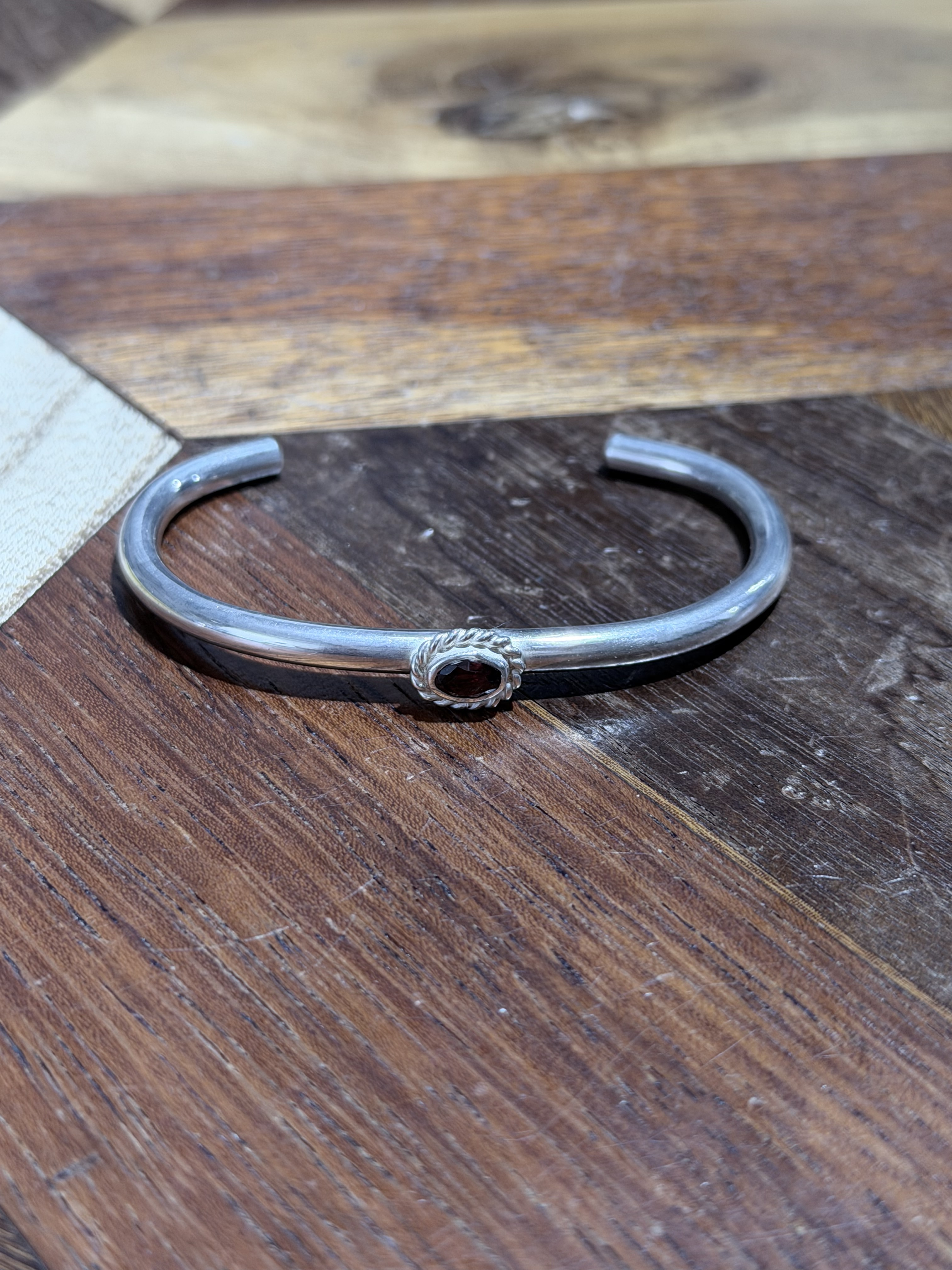 Katou Shun Ruby Round Bangle