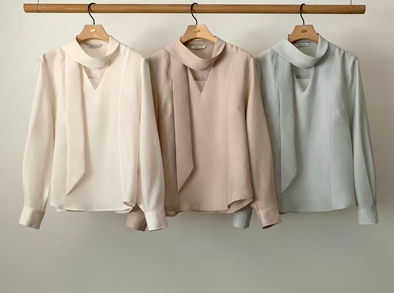 AU6013 混絲領巾車線上衣